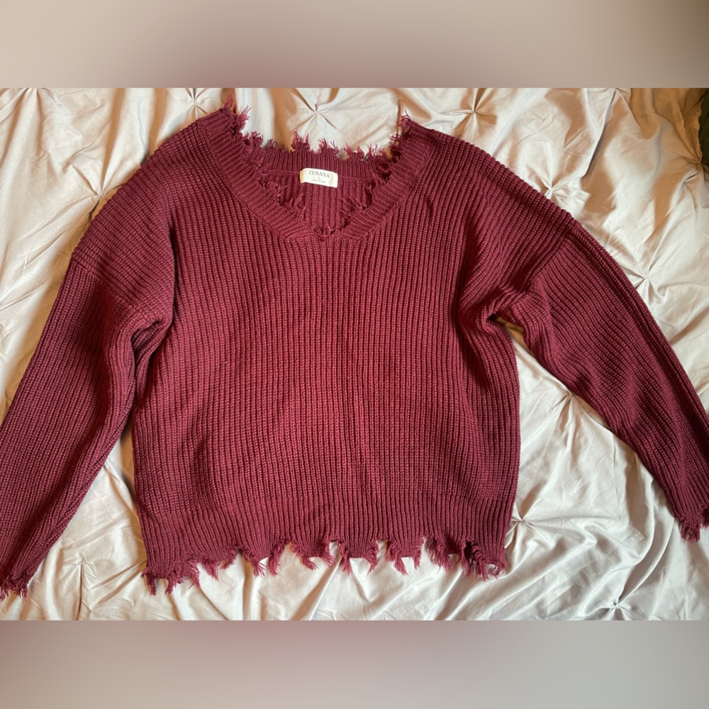Maroon sweater